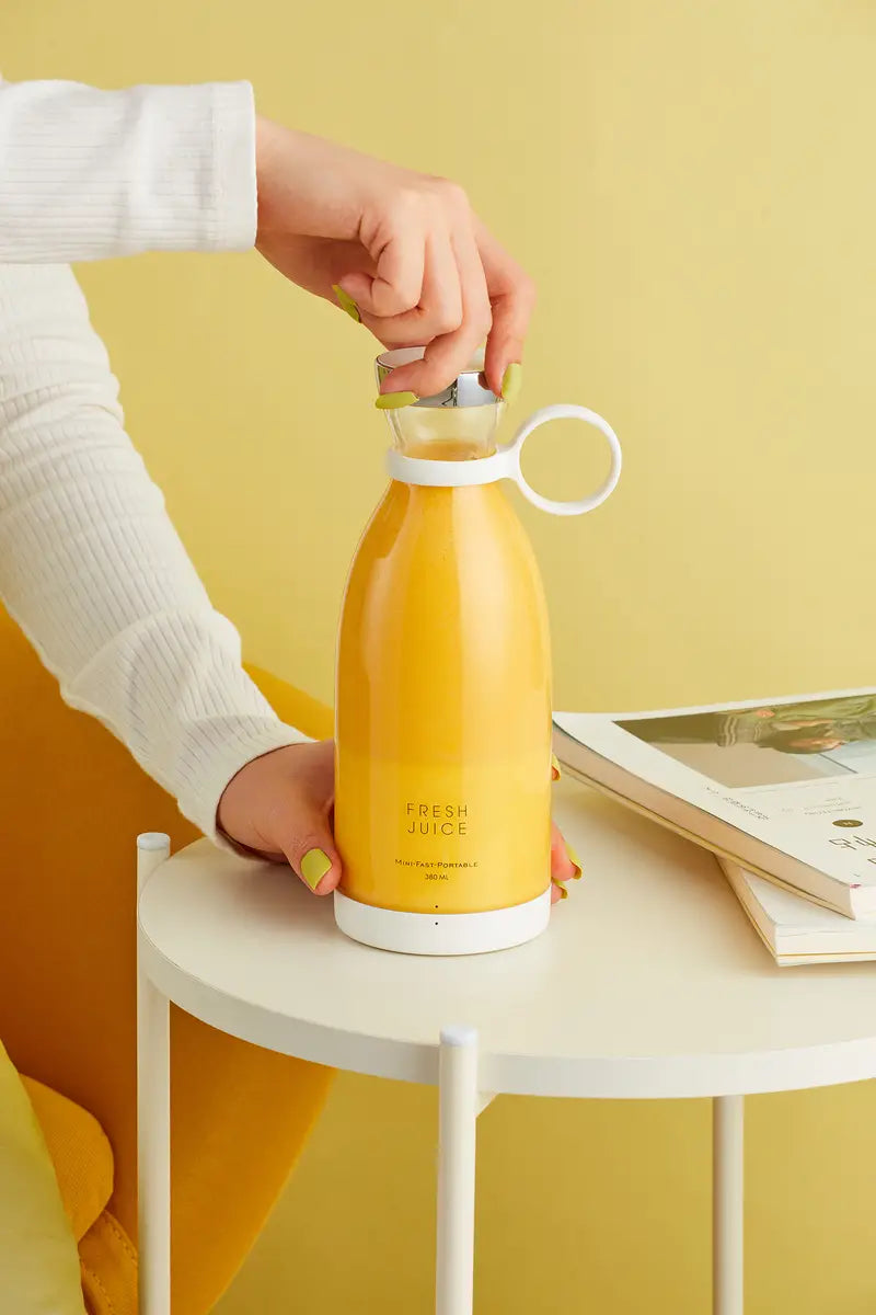 FRESH JUICE: LIQUIDIFICADOR PORTÁTIL